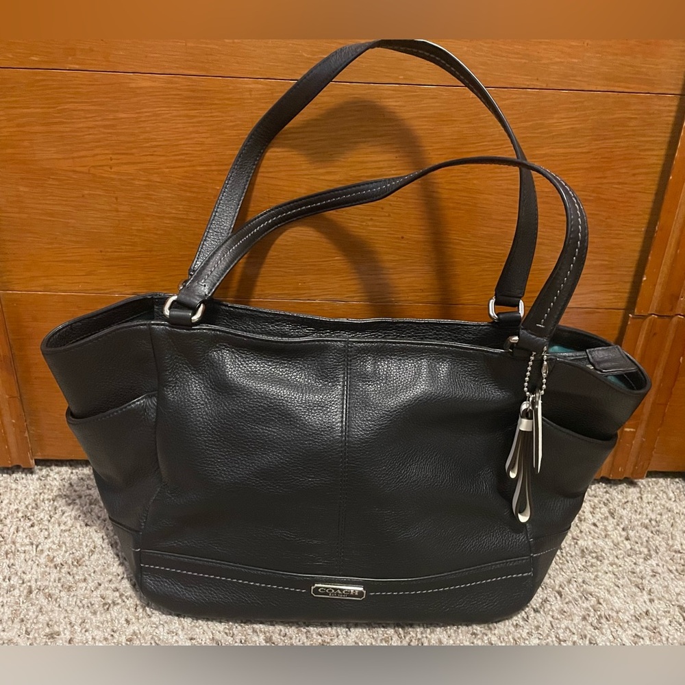 COACH-PARK LEATHER CARRIE BAG PURSE BLACK 
F23284 EUC